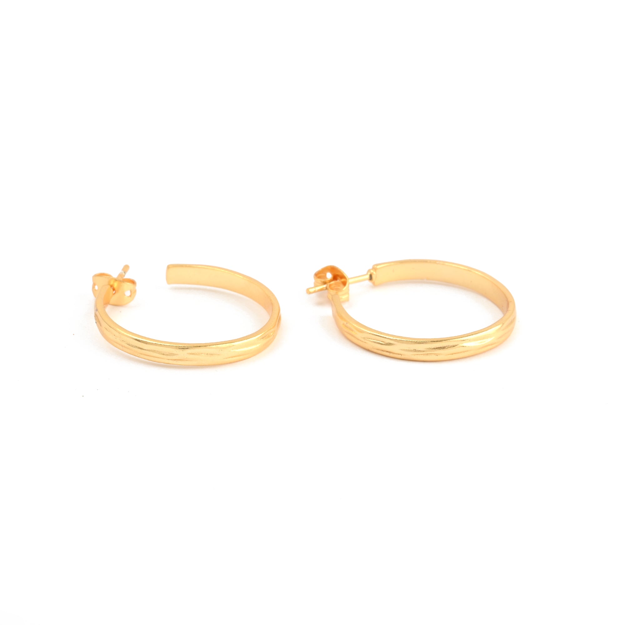 Large gold hoop earrings, textured hoop earrings, Susan Rose Jewellery, everyday gold hoops, statement hoop earrings, minimalist gold jewellery, Australian designed earrings, versatile gold hoops
